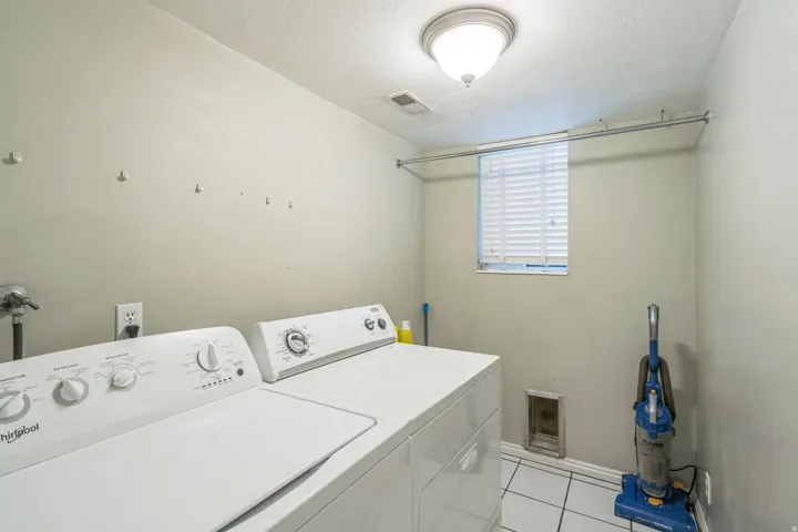 910 W Brandermill Cv, West Jordan, Utah 84081