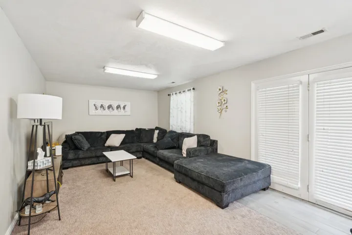 910 W Brandermill Cv, West Jordan, Utah 84081