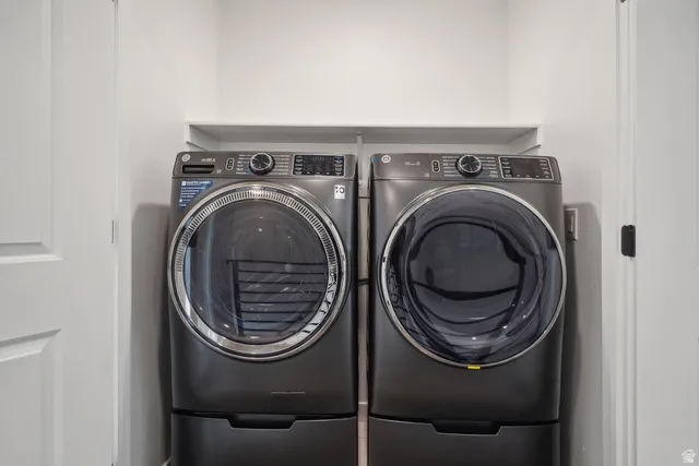 Laundry area with independent washer and dryer
