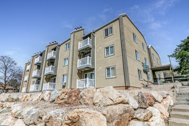 View of apartment building / complex