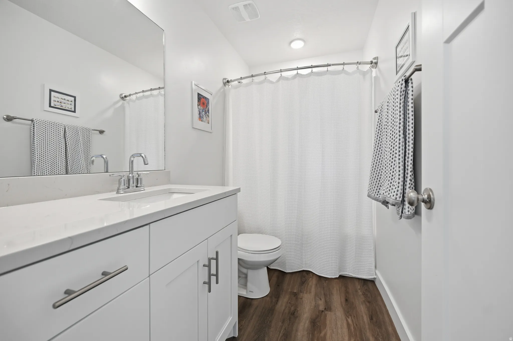 Main bathroom