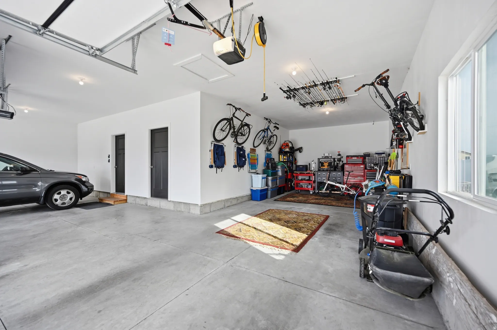 Tandem parking 3rd garage