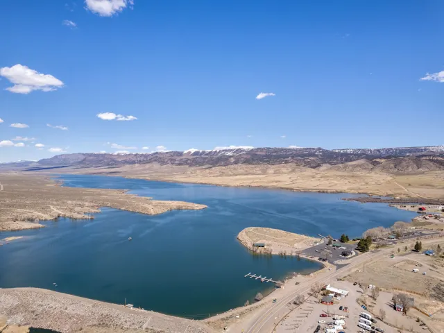 Bird's eye view of a water and mountain view