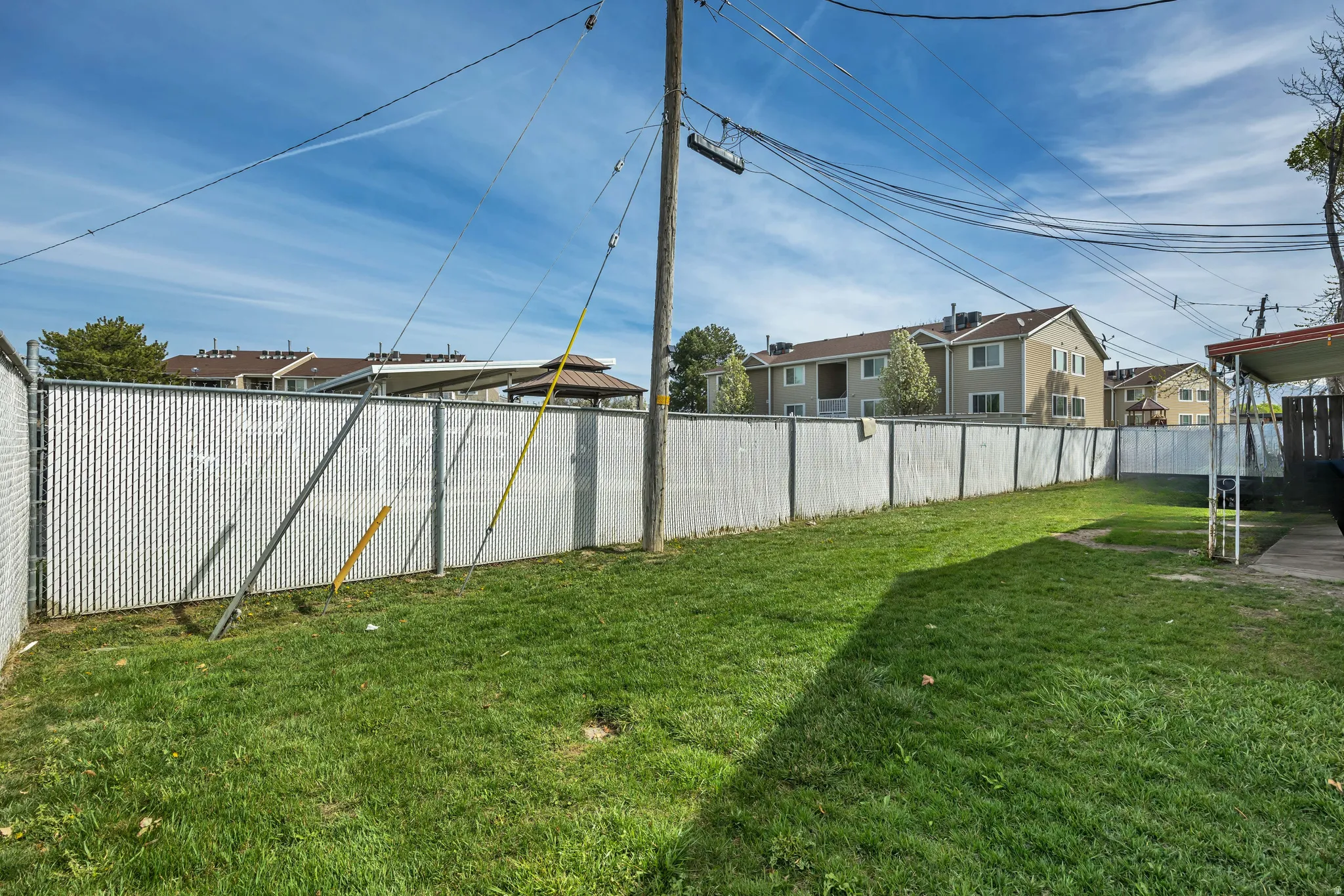 Yard for Unit 2