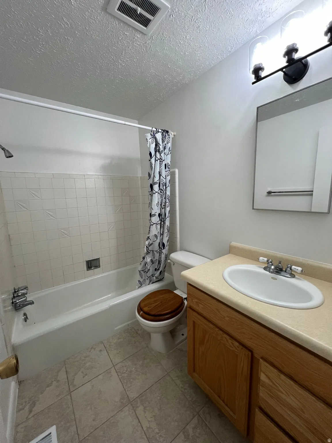 Unit 3 Bathroom