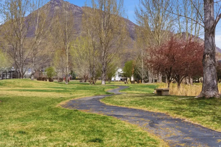 1232 N Dutch Fields Pkwy, Midway, Utah 84049
