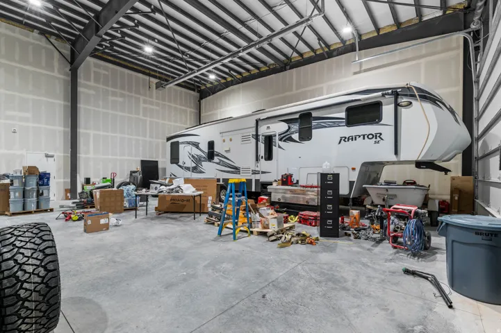 Hangar D9