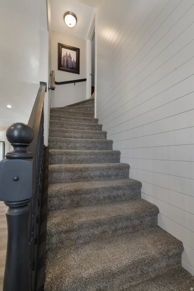 Staircase with wooden walls