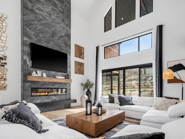 6861 E Summit Peak Cir, Huntsville, Utah 84317