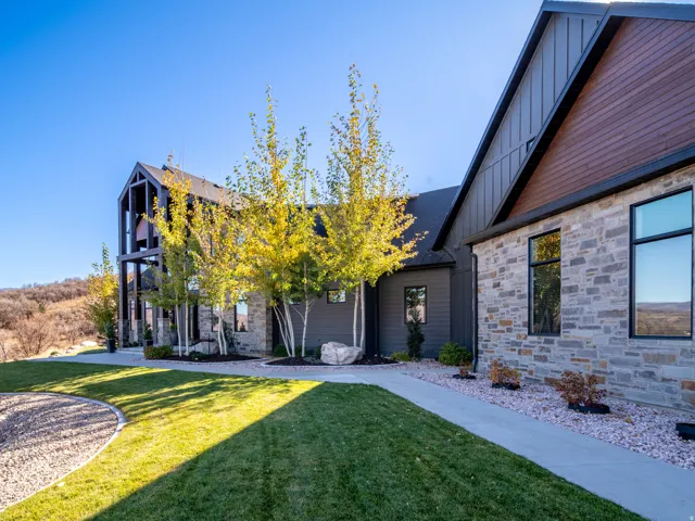 6861 E Summit Peak Cir, Huntsville, Utah 84317