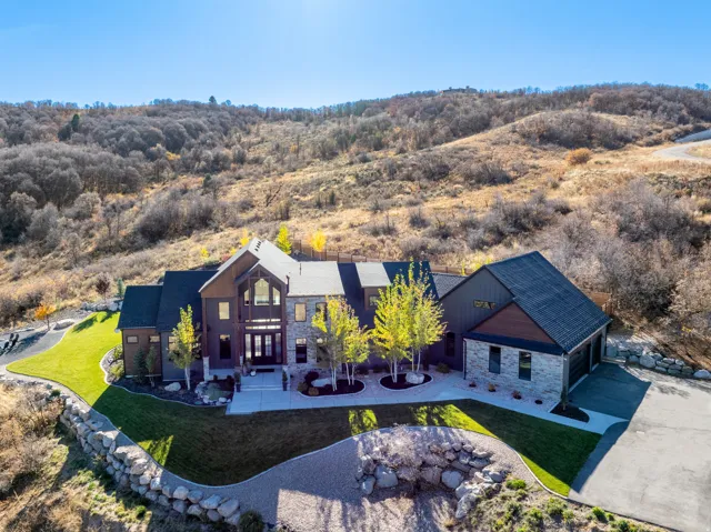 6861 E Summit Peak Cir, Huntsville, Utah 84317