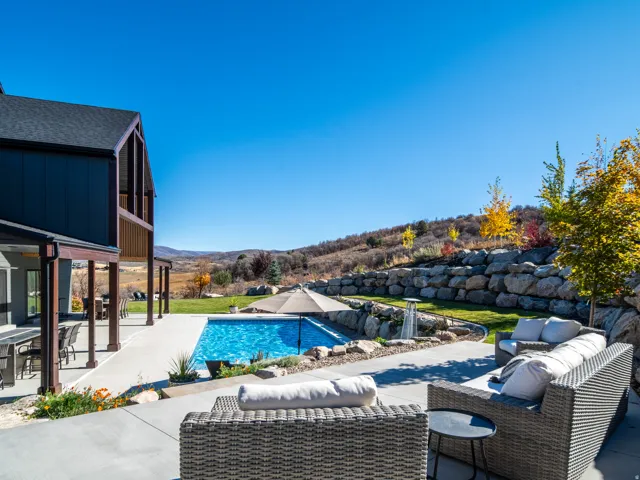 6861 E Summit Peak Cir, Huntsville, Utah 84317