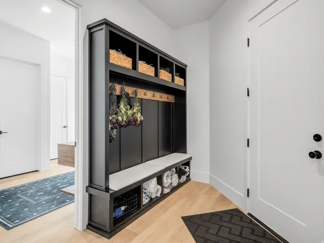 6861 E Summit Peak Cir, Huntsville, Utah 84317