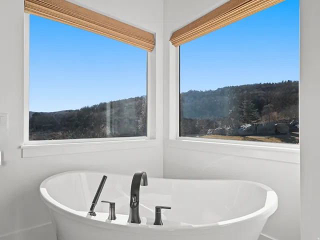 6861 E Summit Peak Cir, Huntsville, Utah 84317