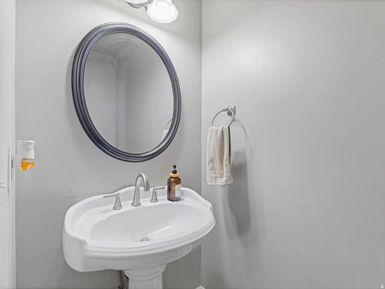 Bathroom with a sink