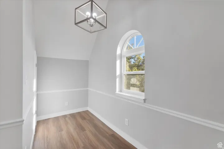 Fun Bedroom nook. So many possibilities