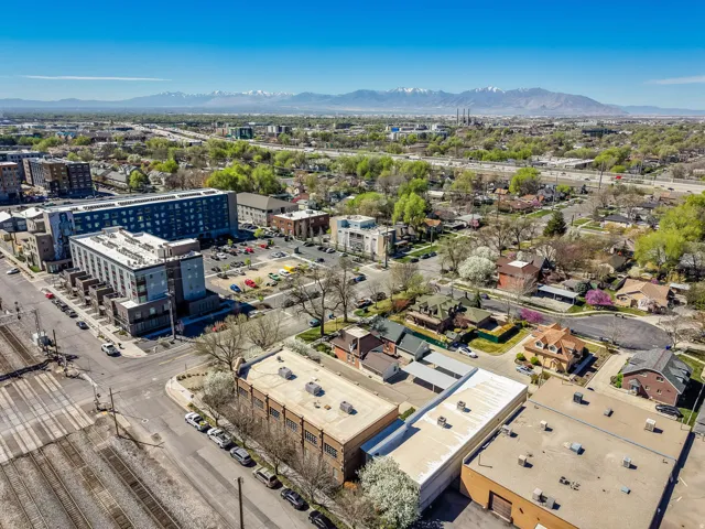 View of urban area featuring a mountain backdrop
