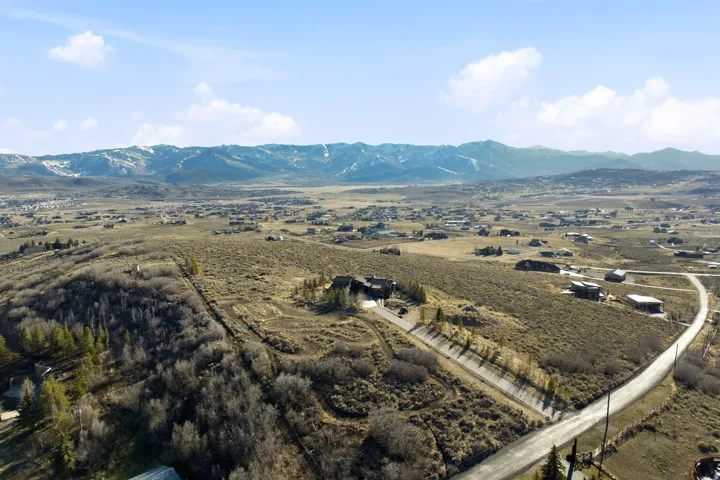 8833 Highfield Rd, Park City, Utah 84098