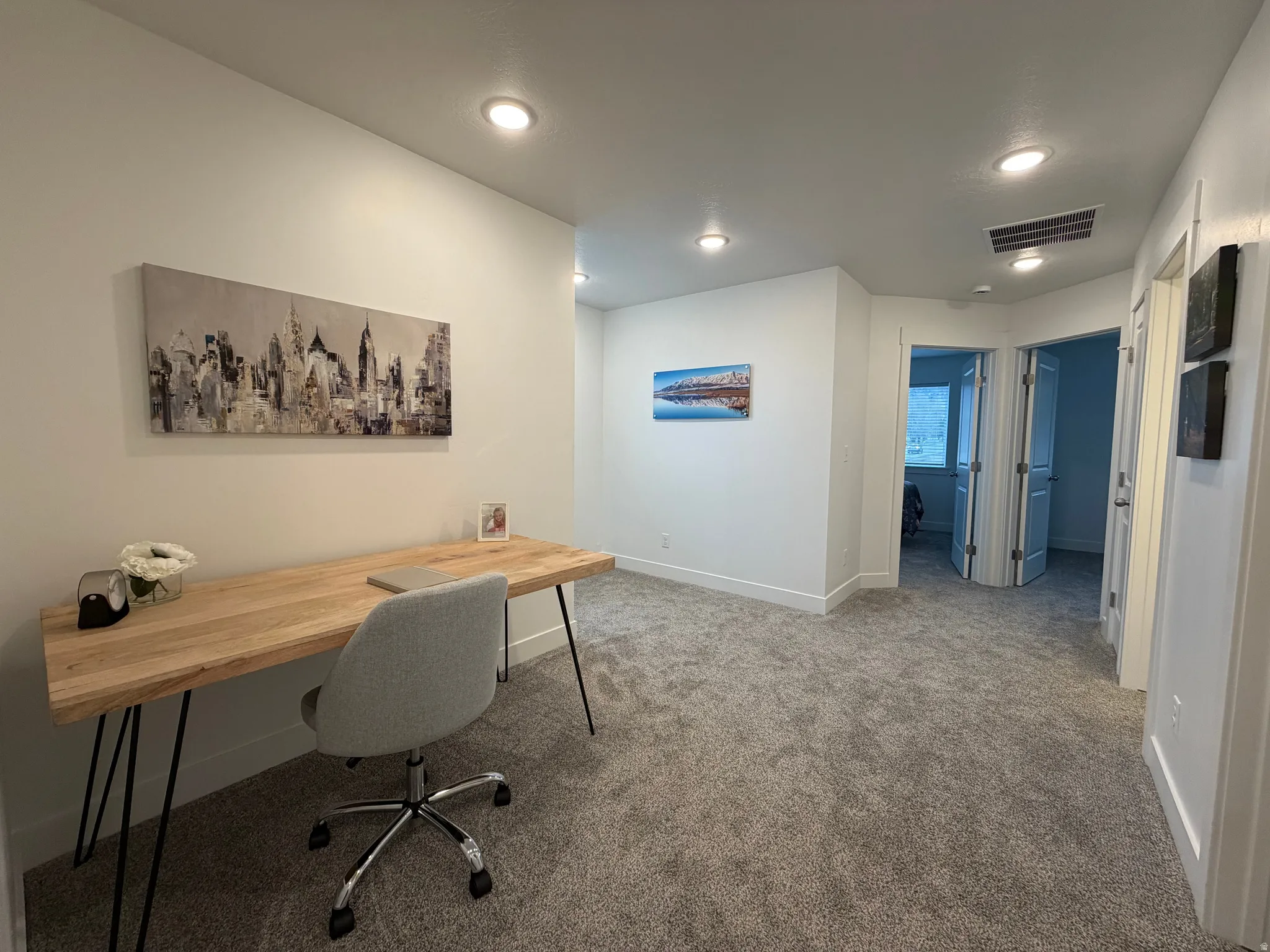 Loft area with options for office area, play area or other needs w