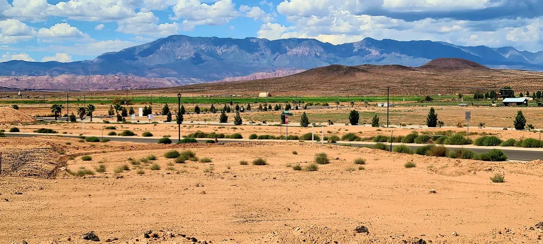 Mountain and Hurricane valley view from the Lot