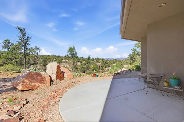 371 N Pinion Hills Dr, Dammeron Valley, Utah 84783