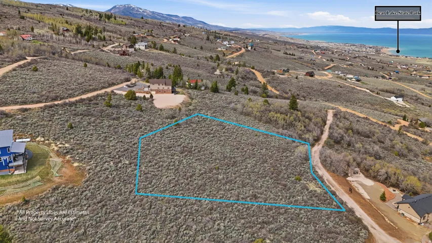View of property location featuring property boundaries highlighted and mountains