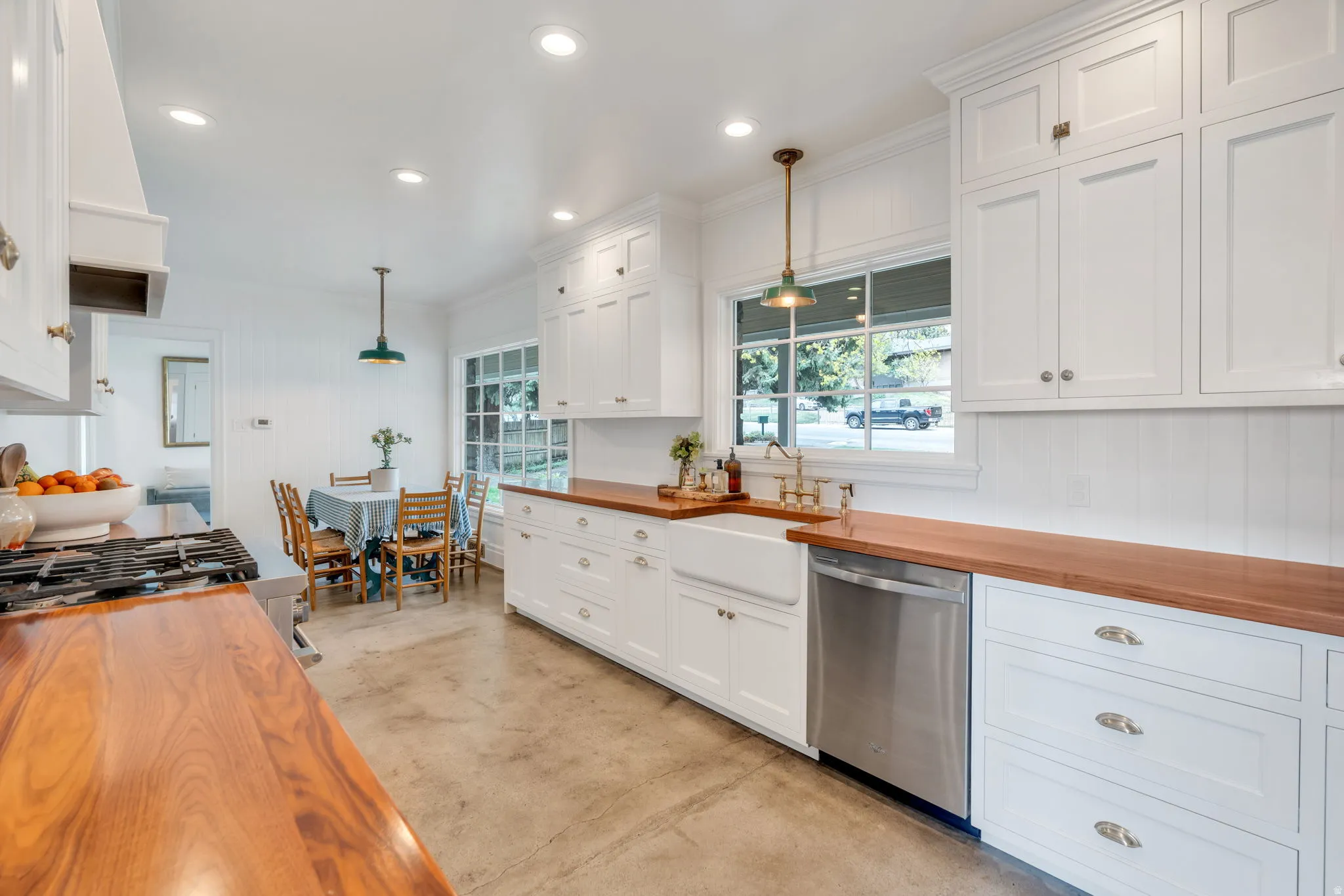 Beautiful white cabinets