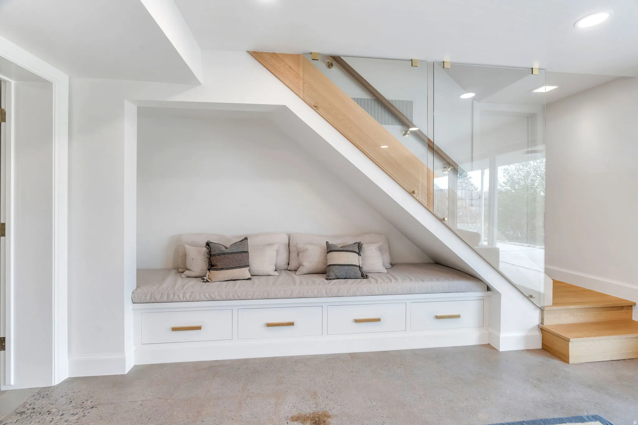 Reading nook with storage