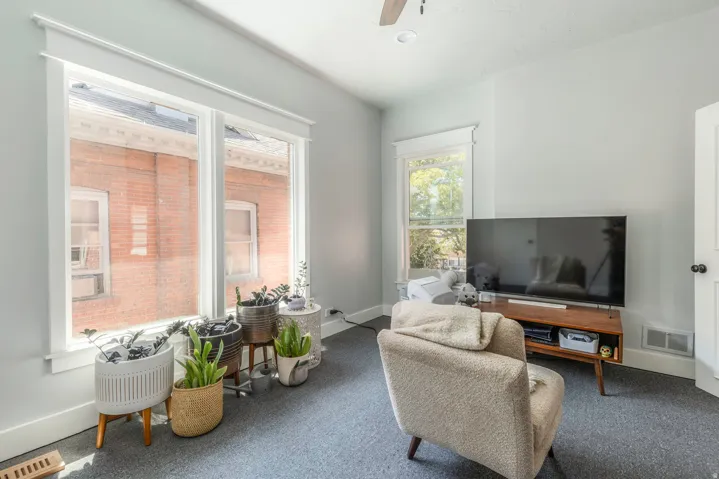 143 S 400 E, Salt Lake City, Utah 84111