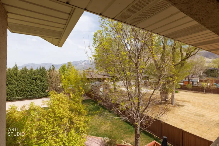 View of yard featuring a mountain view