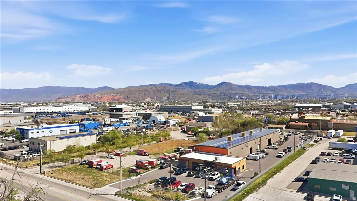 Bird's eye view of a mountain backdrop