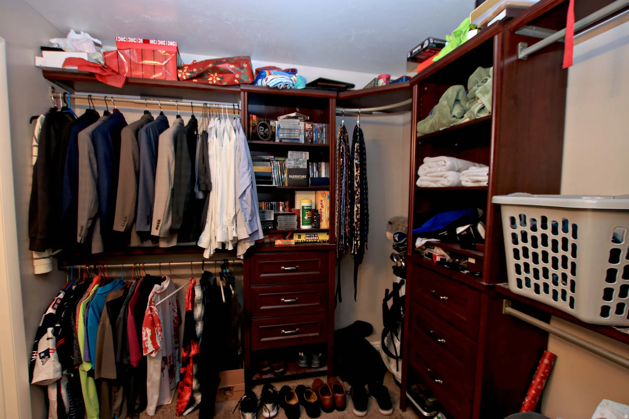 View of walk in closet