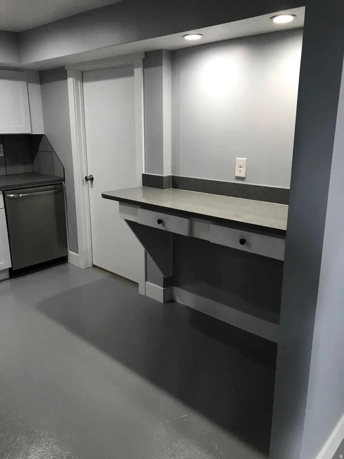 Miscellaneous room featuring concrete floors