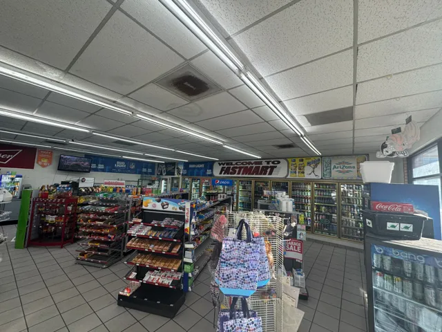 Miscellaneous room featuring a drop ceiling
