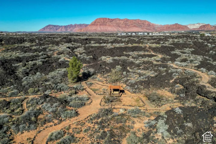 30 W Bedrock Cir, Santa Clara, Utah 84765