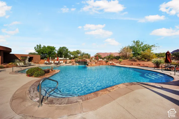 30 W Bedrock Cir, Santa Clara, Utah 84765