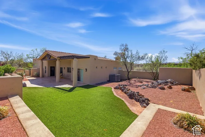 30 W Bedrock Cir, Santa Clara, Utah 84765