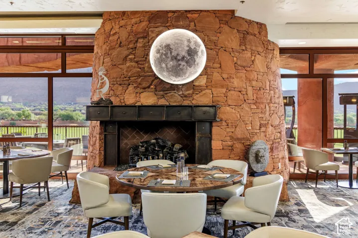 30 W Bedrock Cir, Santa Clara, Utah 84765