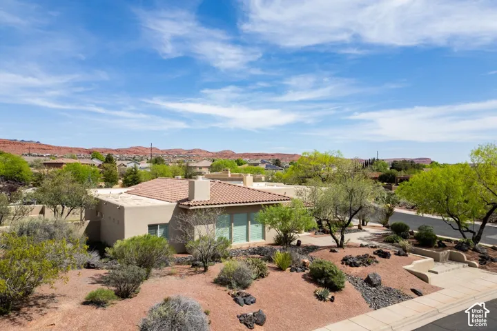 30 W Bedrock Cir, Santa Clara, Utah 84765