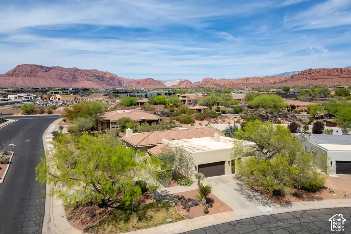 30 W Bedrock Cir, Santa Clara, Utah 84765
