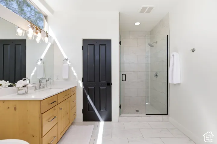 30 W Bedrock Cir, Santa Clara, Utah 84765