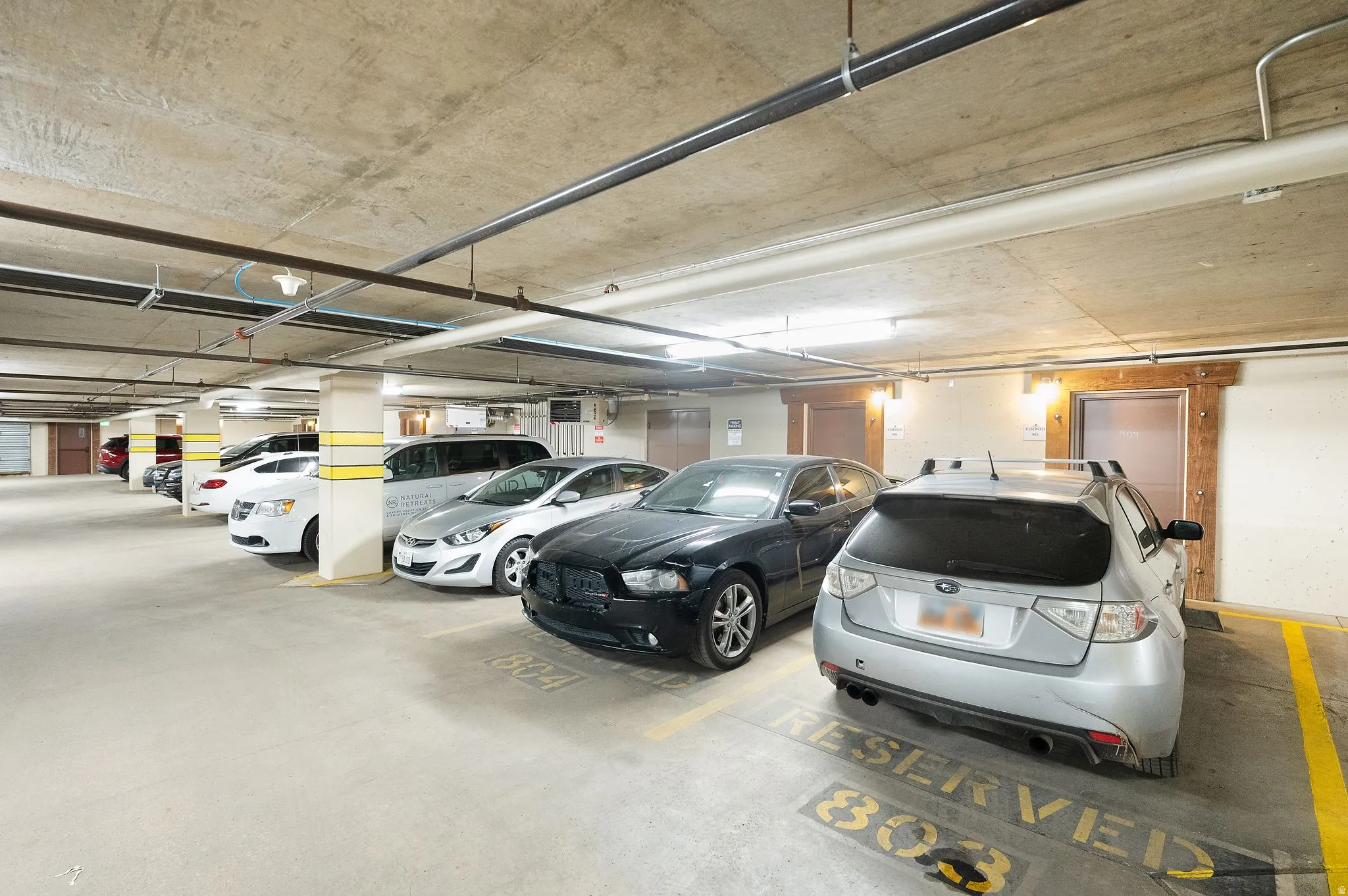 Garage with a parking garage