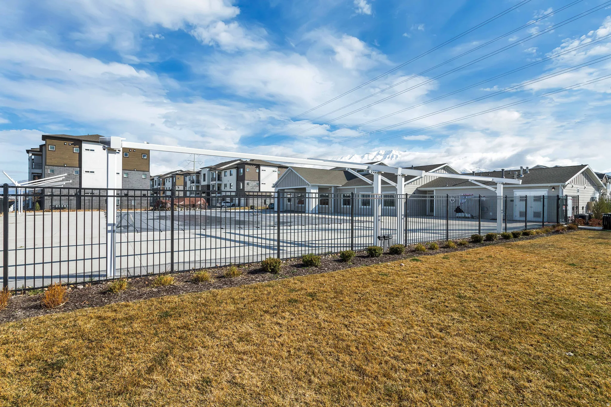 View of property's community featuring a residential view