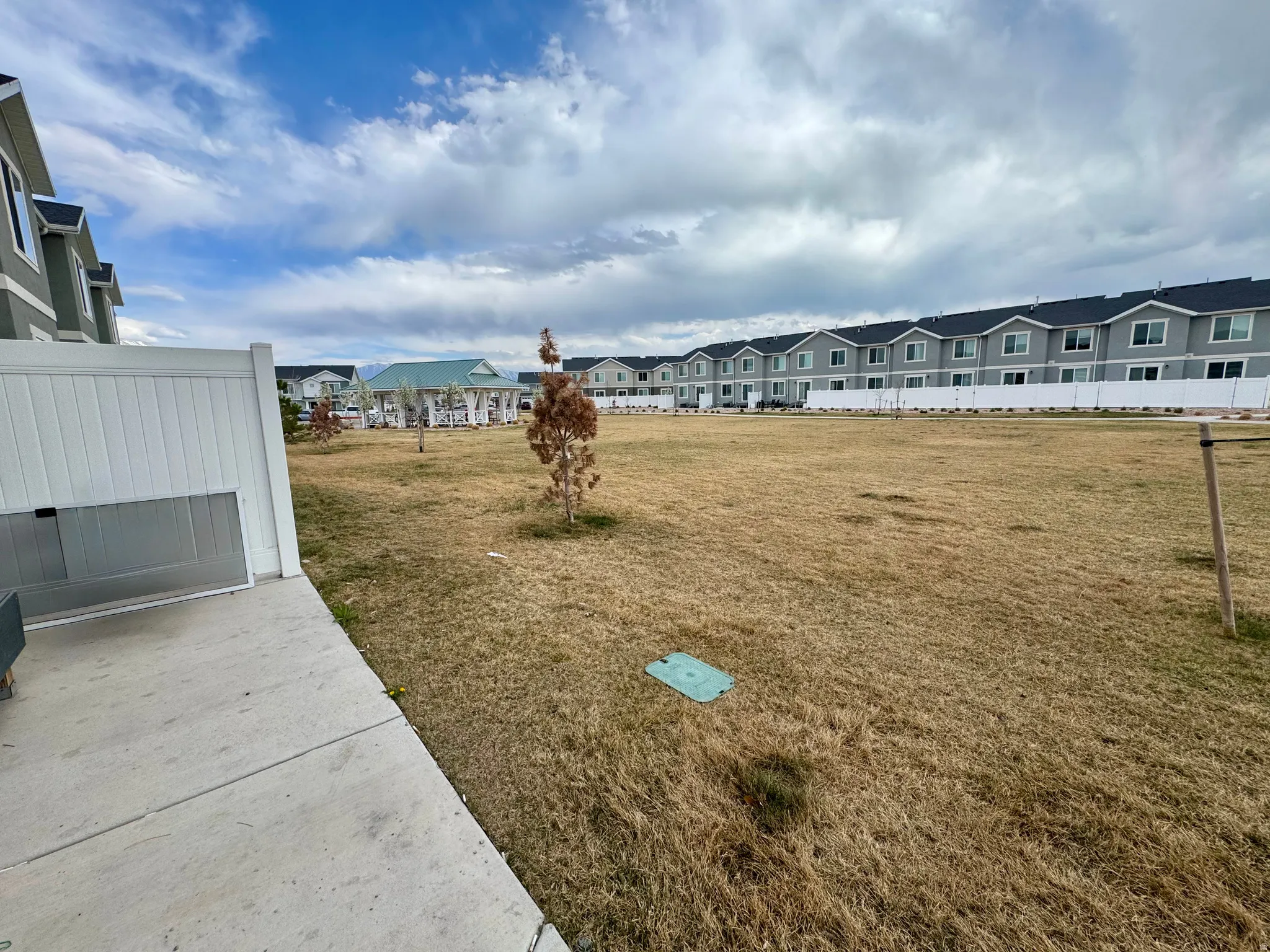View of yard with a residential view