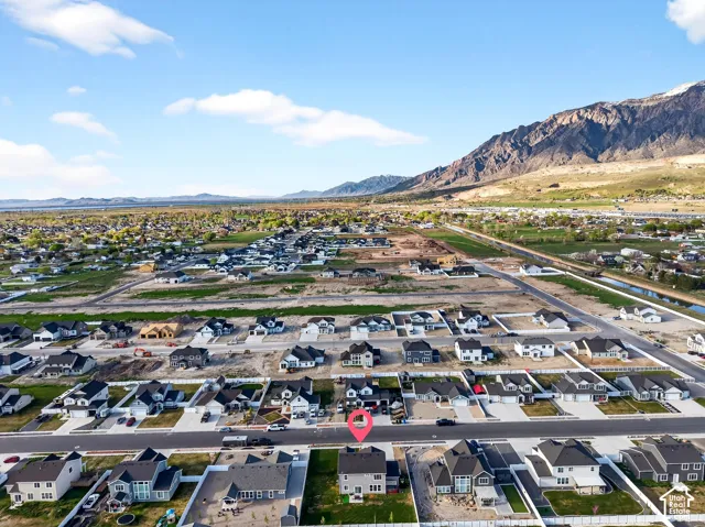 2429 W 2900 N, Farr West, Utah 84404