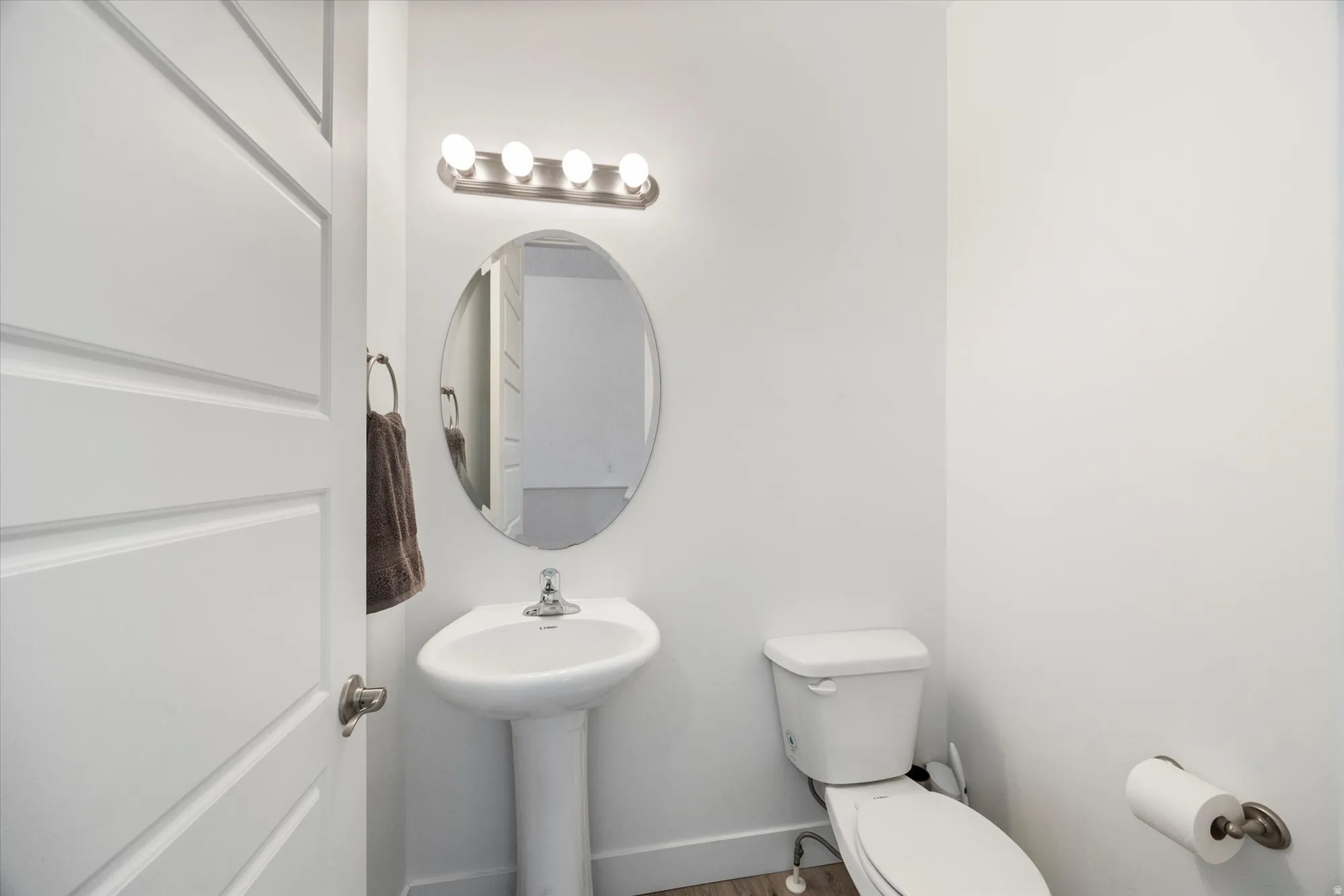 1/2 Bath