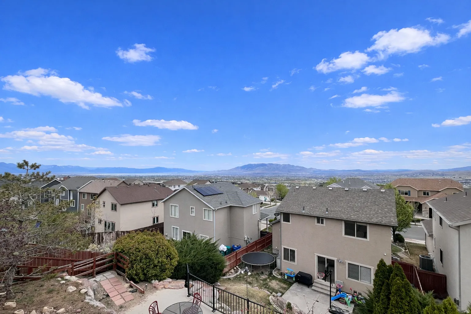 View of mountain background with nearby suburban area