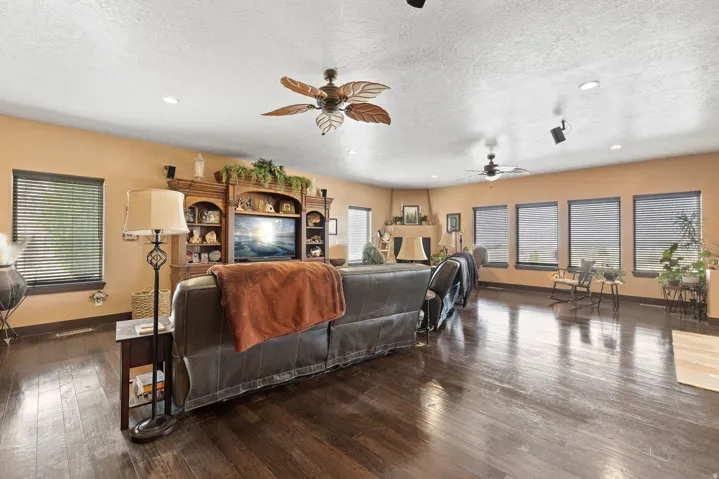 975 E 715 S, Genola, Utah 84655