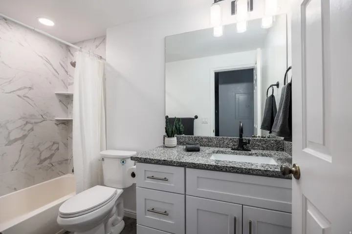 530 S 400 E #2108, Salt Lake City, Utah 84111