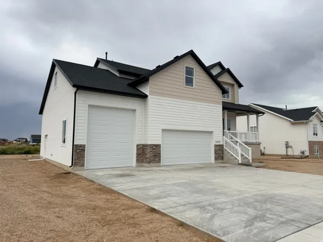 2405 W 3200 N, Farr West, Utah 84404